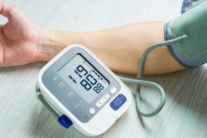 HIPERTENSION ARTERIAL: “COMBINADOS A LA CABEZA”
